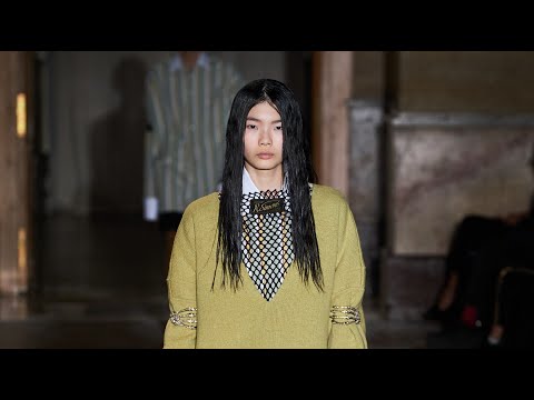 Raf Simons | Spring Summer 2022 | Fashion Show