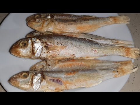 Frying Dried Striped Red Mullet Fish (Salmonete) Bulad|mi Cuisine