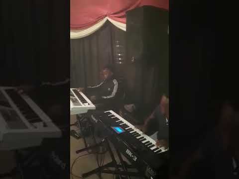 Free style :Tiva and khalipha... Keyboard