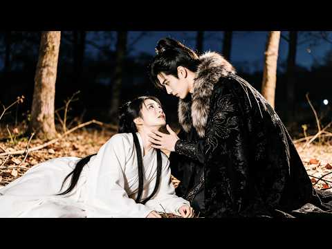 Príncipe malinterpreta, la encierra y tortura, ve rojo en la cama, entra en pánico