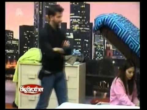 13-12-10  hmera72 (part5)  stella leei se alexi mi me kitas san eksogini -