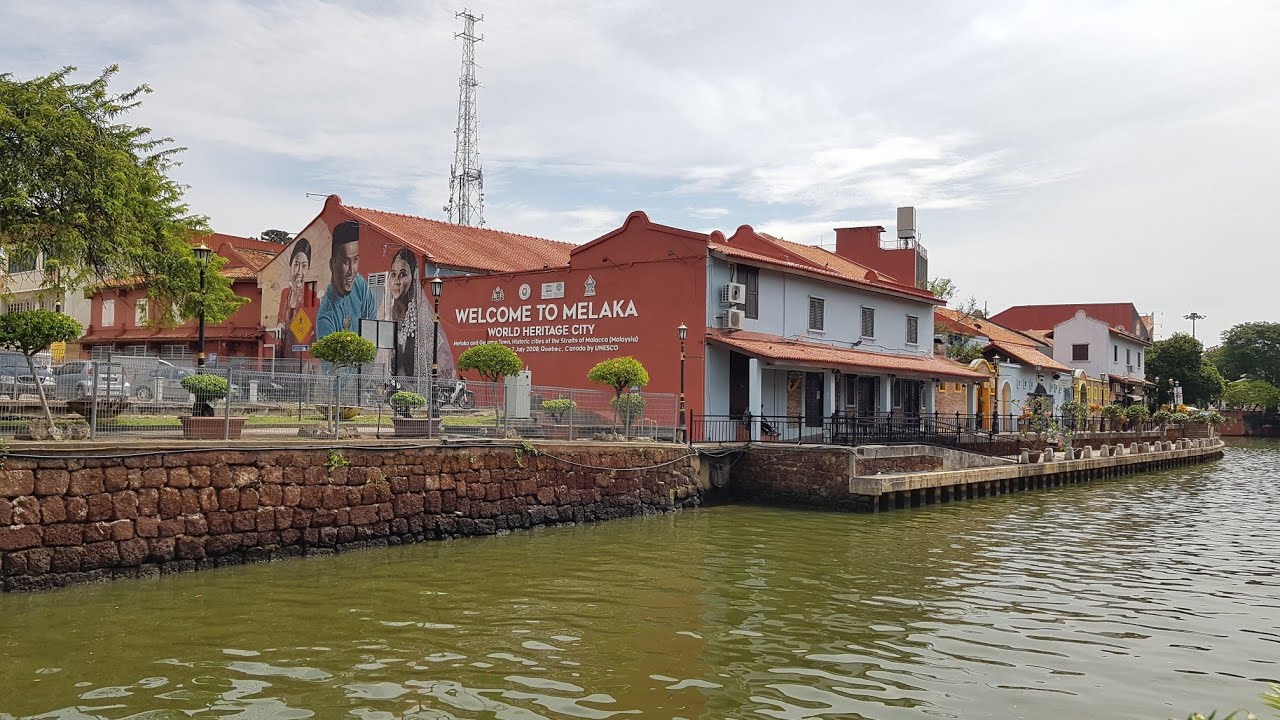 Melaka UNESCO World Heritage Site Part 1: River - Bastion - Stadhuys - Christ Church - Clock Tower