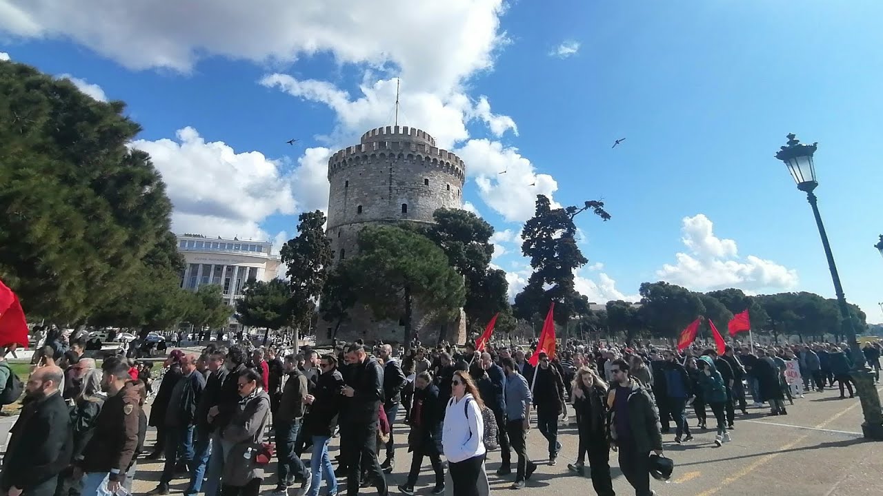 Bei Protesten in Athen und Thessaloniki setzte die Polizei Tränengas ein