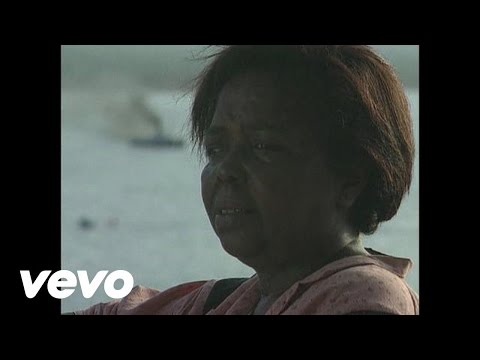 Cesária Evora - Mar Azul (Official Video)