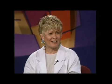 The Castle (1997) - Review by Margaret Pomeranz and David Stratton on "At The Movies"