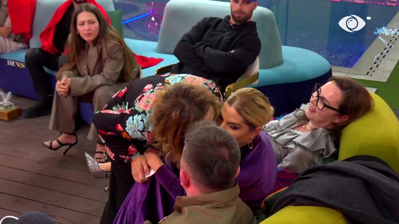 Egla zgjedh sfidën, shkon dhe puth Ilnisën: Nuk ma dha buzën, por e putha…