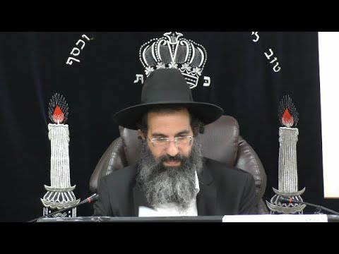הלכות כבוד רבו ותלמיד חכם - טו' - הרק בפני רבו ומיהו רבו מובהק | יורה דעה - סימן רמב | חלק 297