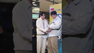 Download lagu They look like a family 😍🥹😘 #fforce_ #forcebook #kasibook #onlyfriends #gmmtv #blshorts #shorts mp3