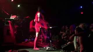 Le Butcherettes - Shave The Pride (live 7/21/15)