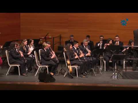 Dani Miquel y la Unió Musical La Nucía hicieron cantar y bailar al público en el “Concert de Nadal”