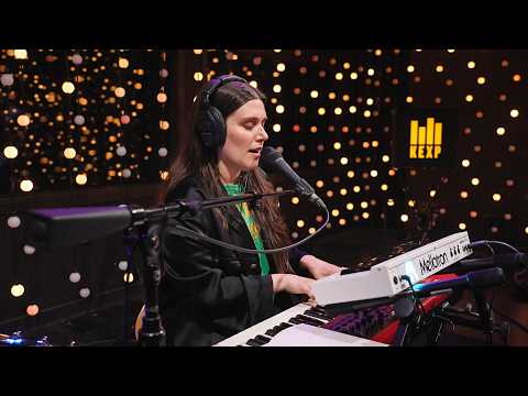 Gia Margaret - Everyone Around Me Dancing (Official Video)