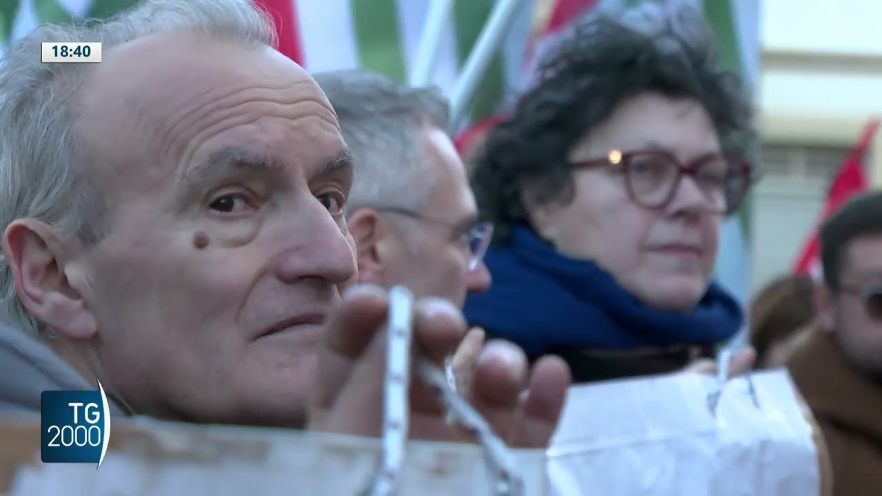 Calenzano, il giorno del lutto. Le voci della protesta