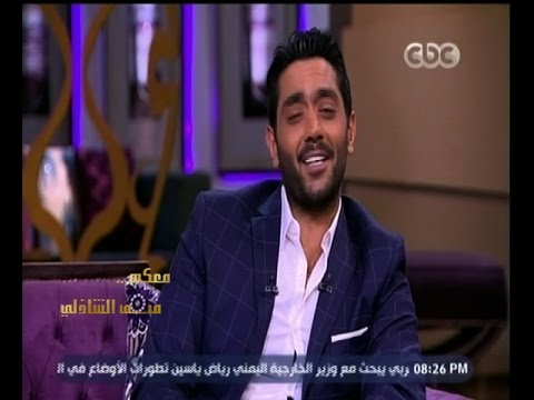 أحمد فلوكس يغازل منى الشاذلي باللكنة البورسعيدية   شاشة في الفن   في الفن