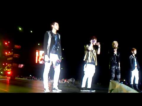 130330 EXO-M Open Arms @ Super joint concert in Thailand 2013 엑소엠 BKK