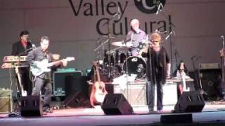 "White Rabbit" by Monkees sister, Coco Dolenz sings at a pleasant, Valley Sunday (11/15)