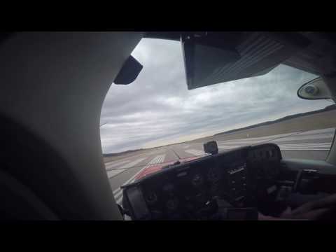 Cessna 172 Crosswind Landing Practice