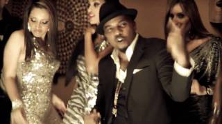 Pide Que Hay Lyrics English Translation