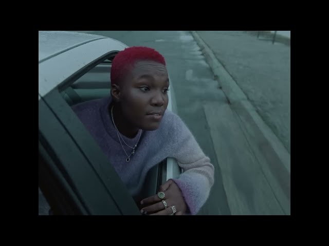 Weightless von Arlo Parks ((jetzt ansehen))