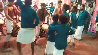 preview picture of video '*ചിരുംബ ശിങ്കരിമേളം കാസറഗോട്   [2018] @Kottikulam Sree Kurumba Temple '