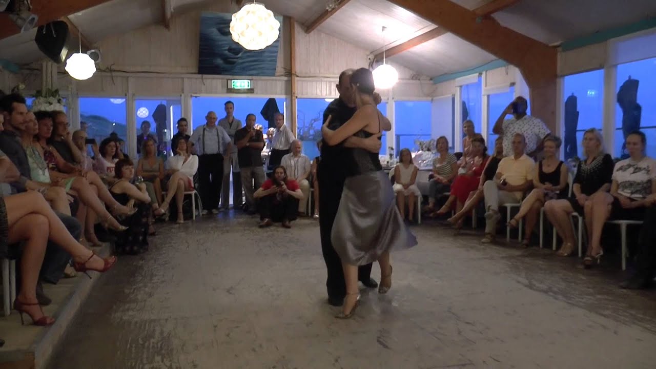 Jorge Fatauros & Silvia Mezzasoma in Milonga La Cantina (2) "Palomita Blanca" F.Varela