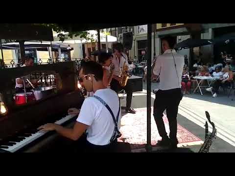 Swingtronics, Arrasate Bluesen