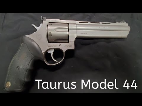 Taurus Model 44 Revolver Review and Shoot (6.5 inch in .44 Magnum)