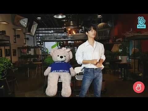 VIXX N dancing to BLACKPINK DDU-DU DDU-DU