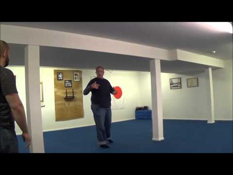 Knife Fighter vs Gun Fighter