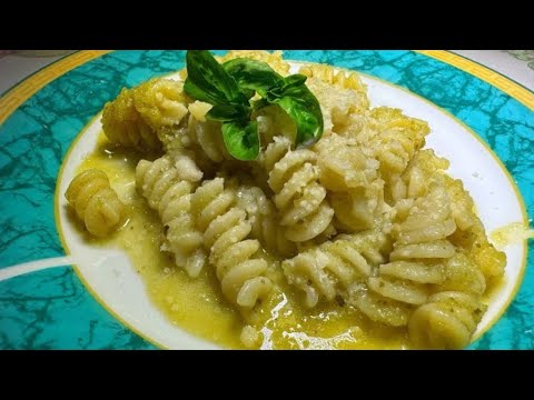 Questa Pasta con i Pomodori Verdi ti stupirà ! Buonissima e Molto Facile da Preparare