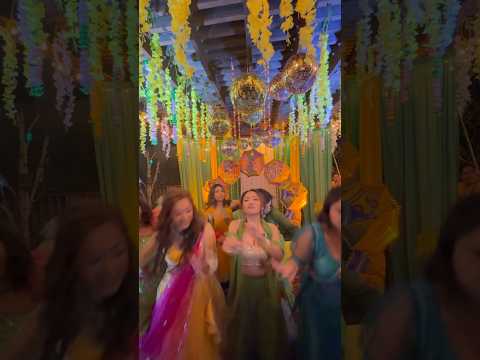 “Oh Makka “with Family ❤️  #ohmakka #trending #dance #barshakarmacharya #shorts #sushantkhatri