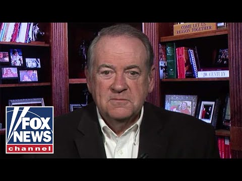 マイク・ハカビー:「小さな犬」イランは戦争する価値がない (Mike Huckabee: 'Little dog' Iran not worth war)