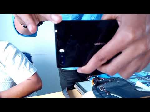 Bluboo s1 can't open the sim tray after unboxing