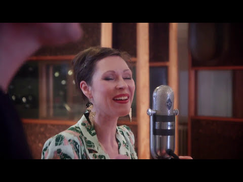 REAL GROUP - SCANDINAVIAN SHUFFLE - official video