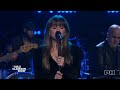 Kelly Clarkson - The War Is Over (Live on The Kelly Clarkson Show)