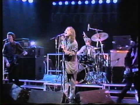 R.E.M. - Pretty Persuasion (Live on Whistle Test 1984)