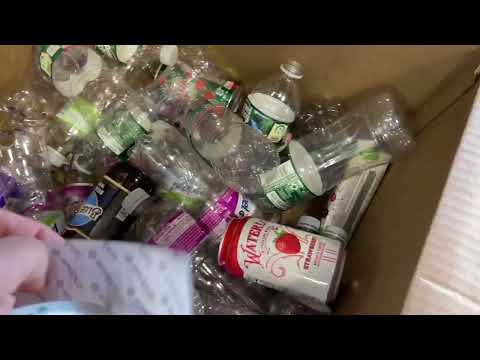 5 Five cent Return Bottle Can Deposit Machine 03/27/2023 How To it Works Look inside of Machine NYC