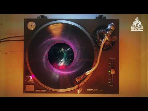 WaveBndr  - Crystal Universe [Cult30.3]