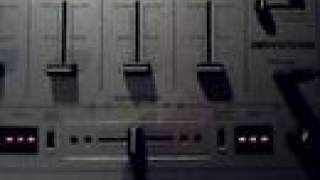 Video thumbnail for Demo on the JBSystems Beat4 MK2 mixer by yvesmdjgryphon