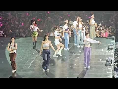 TWICE (트와이스) - SHOT CLOCK [READY TO BE in SINGAPORE] 4k fancam 직캠 2023.09.02