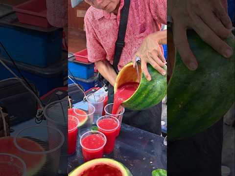 Watermelon Juice in Malaysia! 🍉 Fresh Street Food in Melaka #수박주스 #Watermelon #Malaysia #MelakaFood