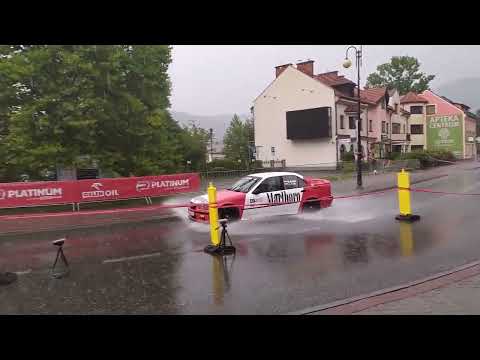 Rajdowy Ustroń 2023, BMW E36, Orlik/Orlik, atak na wygrodzenie