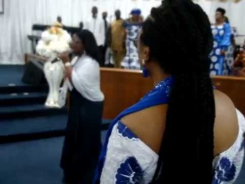 Gabrielle Lidji Performing