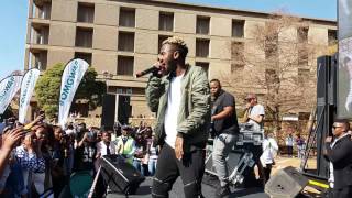 Kwesta performing Ngud at wits university