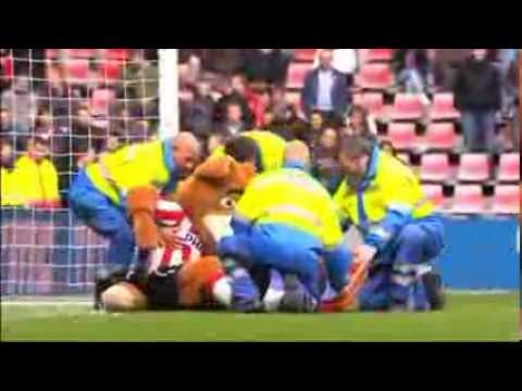 Cristiano Ronaldo | Shoot a mascot with his penalty | injury |