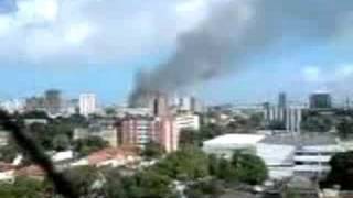 preview picture of video 'Incendio em São José, centro do Recife'