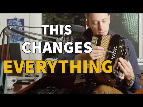 This is supposed to be IMPOSSIBLE - Minors on a 12 bass accordion