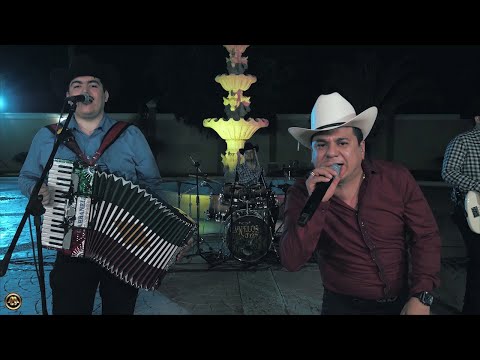 El Potro De Sinaloa Ft. Canelos Jrs - El Mochomo (En Vivo 2018)