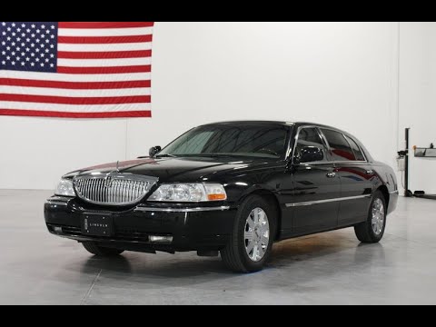 2003 Lincoln Town Car (CC-1579087) for sale in Kentwood, Michigan