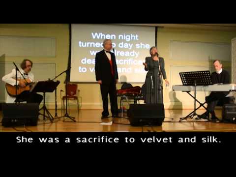 Samet un zayd (Velvet and silk) live, Yiddish theater song with subtitles