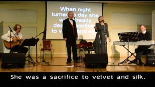 Samet un zayd (Velvet and silk) live, Yiddish theater song with subtitles